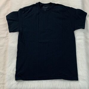 Gildan Men's Classic Black Tee